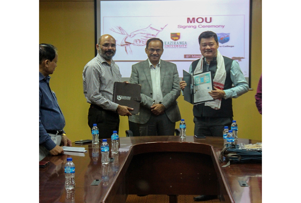 MoU signed between Kaziranga University and Dibru College
